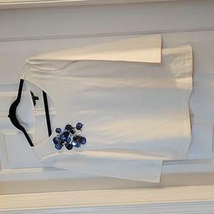 Banana Republic white top with blue sequin flowers medium 3/4 sleeve